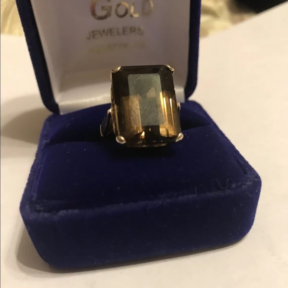 21k yellow gold black stone ring